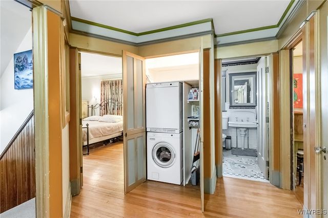 189 Bidwell Parkway, Buffalo, NY 14222