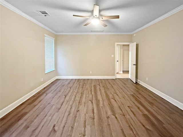 110 N Pinto Point Circle, Spring, TX 77389