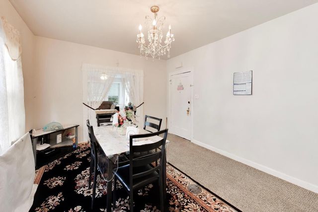 6718 N Campbell Avenue, Chicago, IL 60645