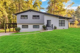 2045 Pine Oak Drive, Atlanta, GA 30310