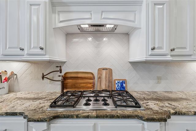 16816 Little Leaf Lane, Edmond, OK 73012