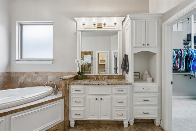 16816 Little Leaf Lane, Edmond, OK 73012