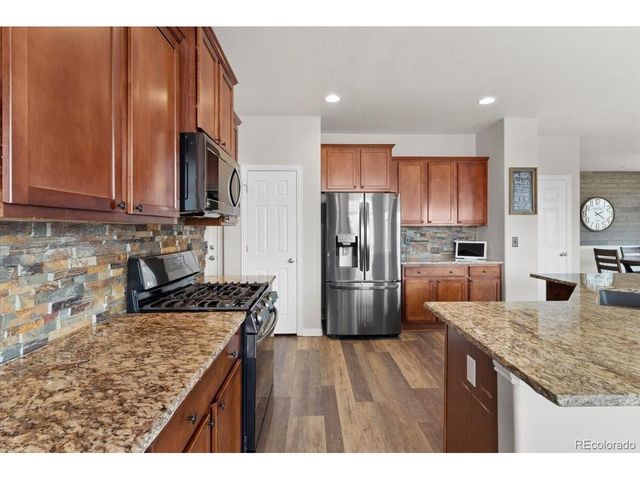 1906 Charbray Pt, Castle Rock, CO 80108