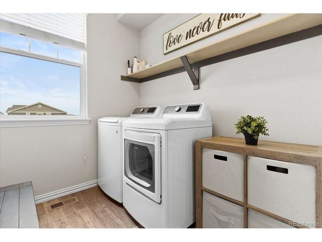 1906 Charbray Pt, Castle Rock, CO 80108