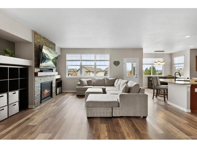 1906 Charbray Pt, Castle Rock, CO 80108