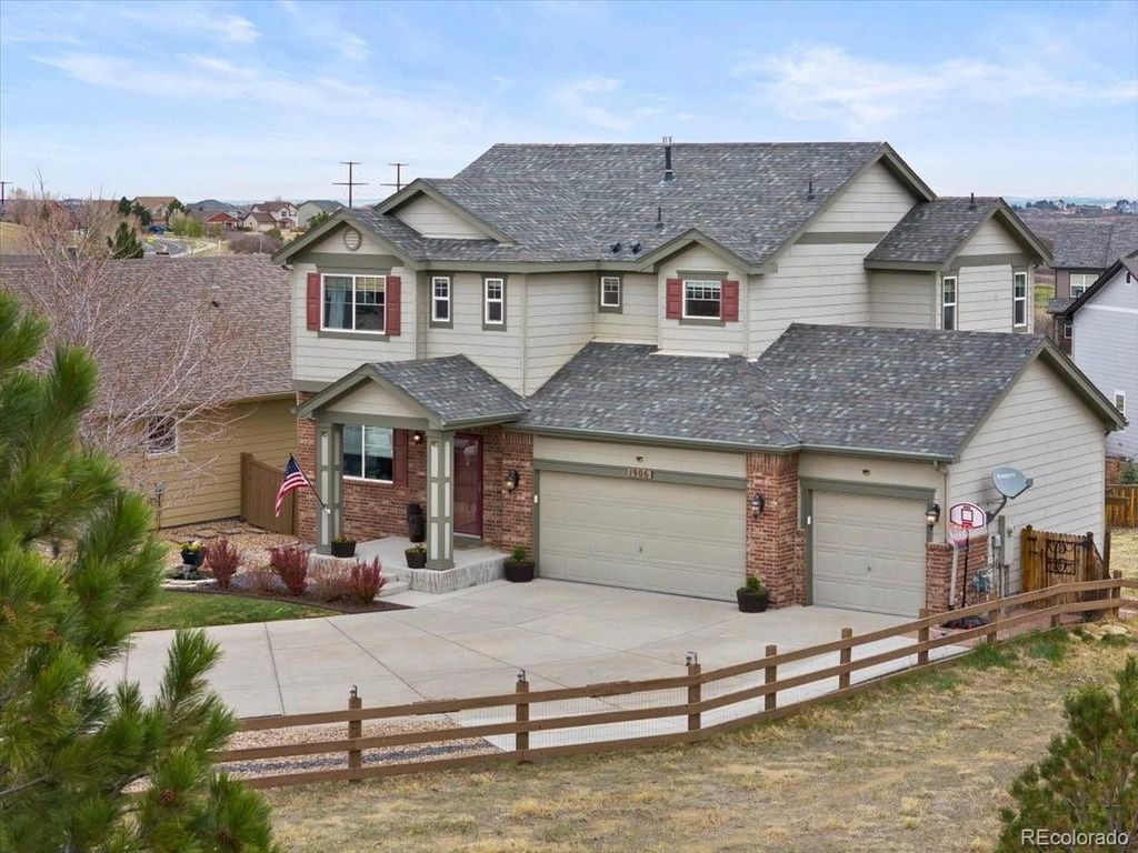 1906 Charbray Pt, Castle Rock, CO 80108
