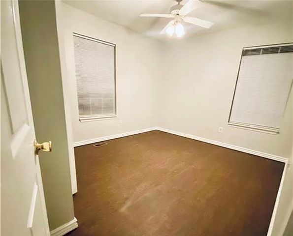 1600 E 5th Street, Fayetteville, AR 72701