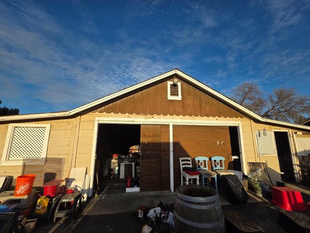 14200 Sycamore Avenue, San Martin, CA 95046