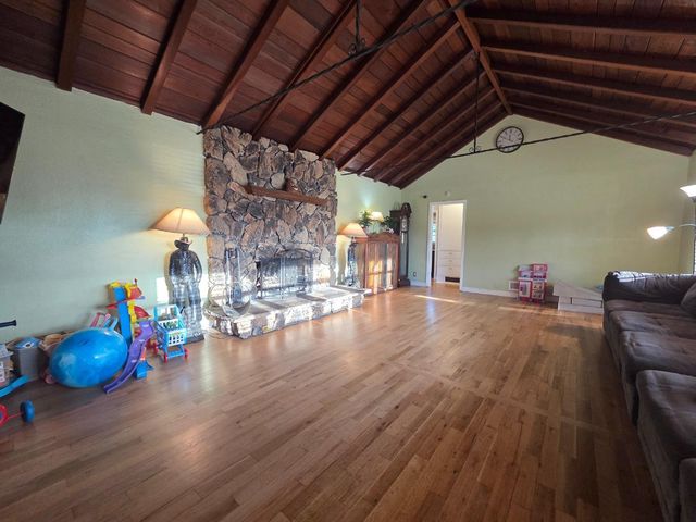 14200 Sycamore Avenue, San Martin, CA 95046