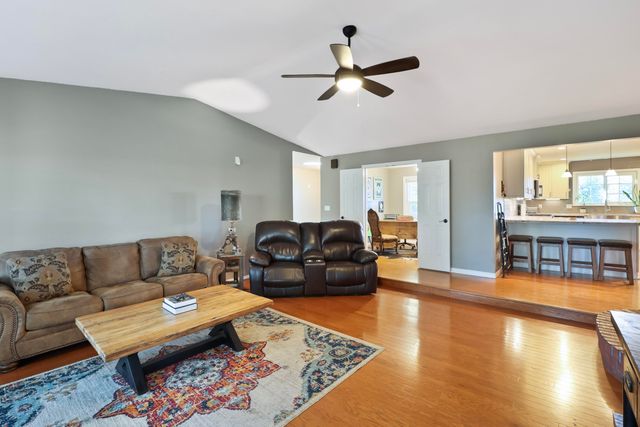 19650 Russell Lane, Cottonwood, CA 96022