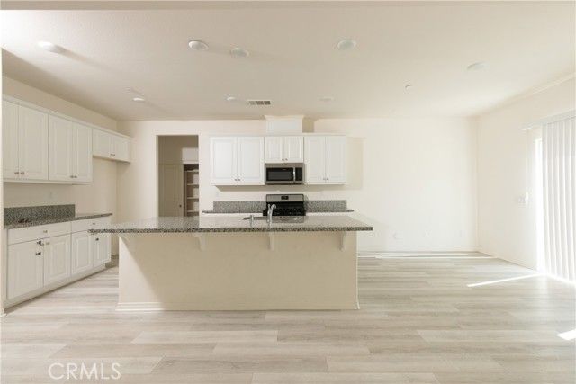 4875 Prairie Run, Eastvale, CA 91752