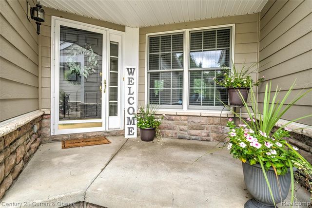 49970 Blackberry Trail, Novi, MI 48374