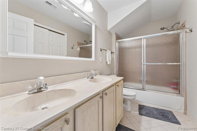 49970 Blackberry Trail, Novi, MI 48374