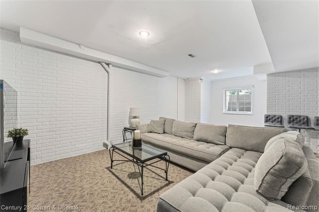 49970 Blackberry Trail, Novi, MI 48374