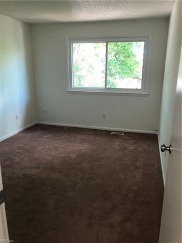 5334 Commons CT, Virginia Beach, VA 23462