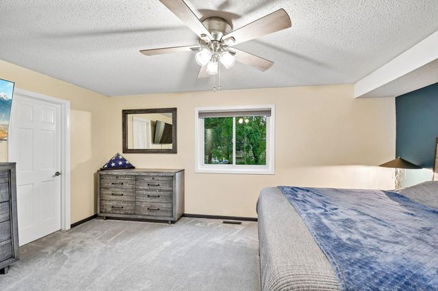 2991 Ontario Road, Little Canada, MN 55117