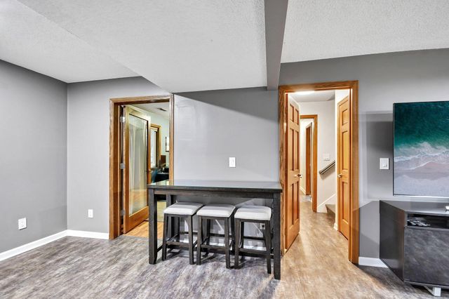 2991 Ontario Road, Little Canada, MN 55117