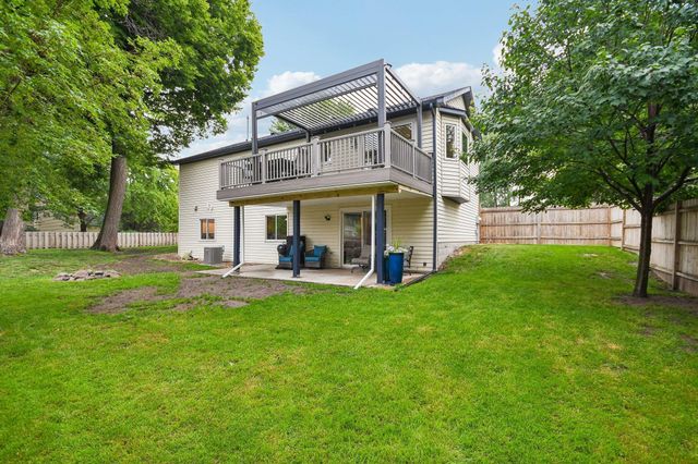 2991 Ontario Road, Little Canada, MN 55117