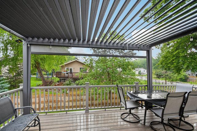 2991 Ontario Road, Little Canada, MN 55117