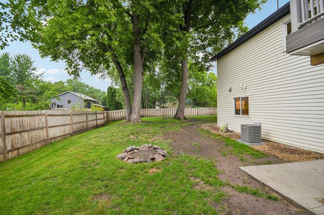 2991 Ontario Road, Little Canada, MN 55117