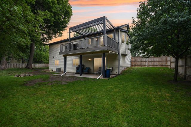 2991 Ontario Road, Little Canada, MN 55117