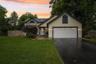 2991 Ontario Road, Little Canada, MN 55117