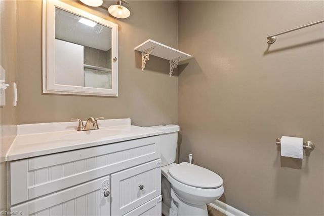 3712 Old 52 Road, Pinnacle, NC 27043