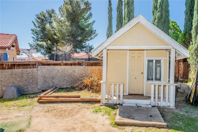 14564 Lilac Road, Adelanto, CA 92301