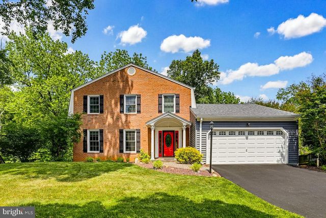 8 BOULDERCREST CT, Rockville, MD 20850
