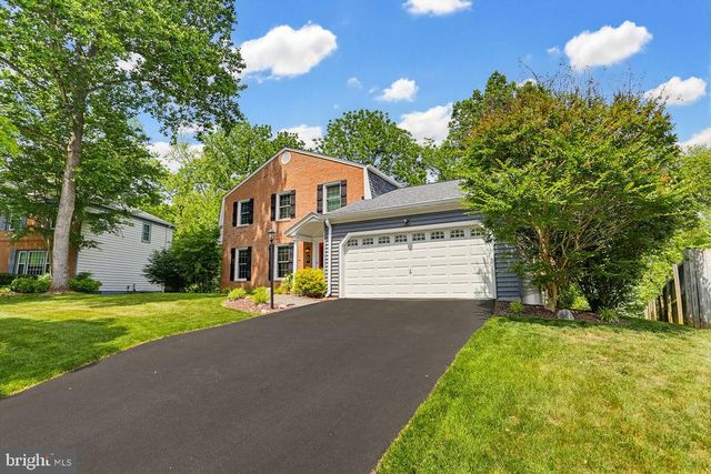 8 BOULDERCREST CT, Rockville, MD 20850