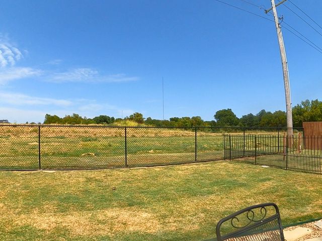 28011 E 107th Street S, Coweta, OK 74429