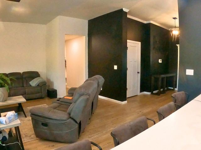 28011 E 107th Street S, Coweta, OK 74429