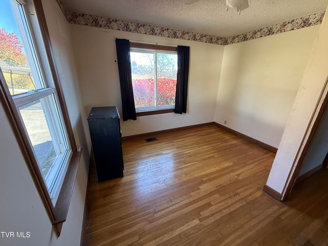 116 Magnolia Avenue, Bulls Gap, TN 37711