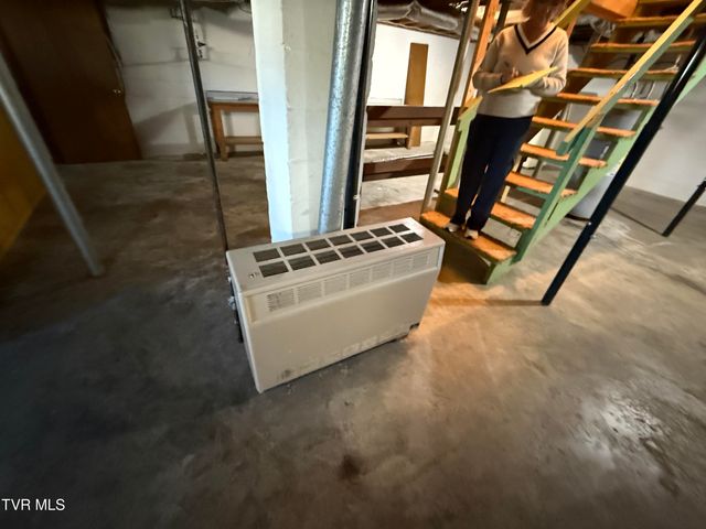 116 Magnolia Avenue, Bulls Gap, TN 37711