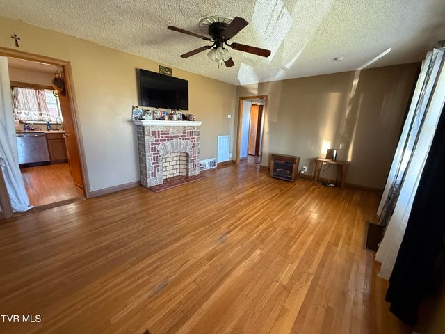 116 Magnolia Avenue, Bulls Gap, TN 37711