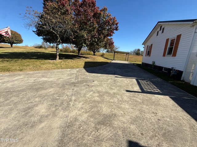 116 Magnolia Avenue, Bulls Gap, TN 37711