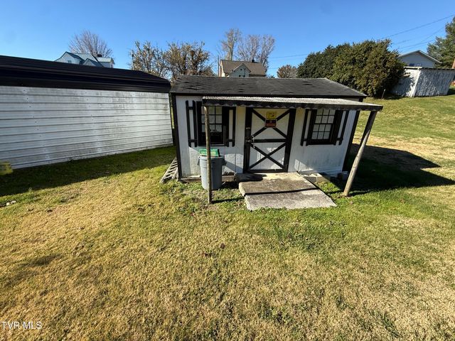 116 Magnolia Avenue, Bulls Gap, TN 37711