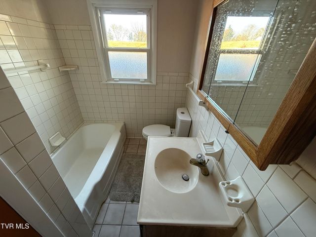 116 Magnolia Avenue, Bulls Gap, TN 37711