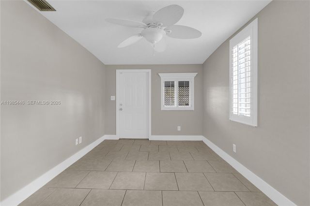 211 SE 1st Ter, Dania Beach, FL 33004