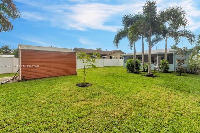 211 SE 1st Ter, Dania Beach, FL 33004