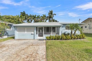 211 SE 1st Ter, Dania Beach, FL 33004