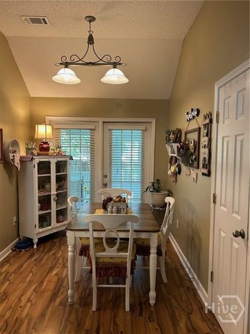 511 Cobblestone Circle, Bloomingdale, GA 31302