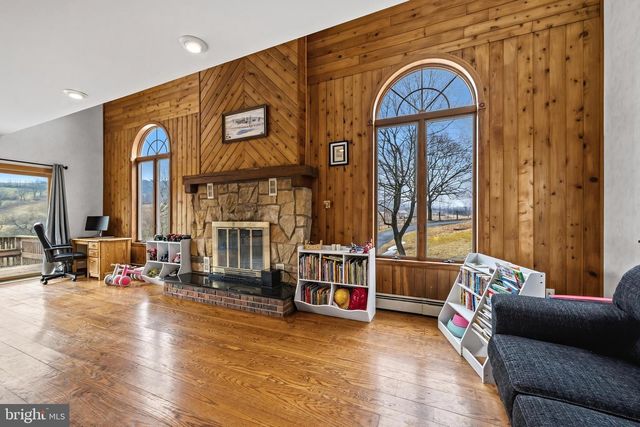 8849 KISTLER VALLEY RD, Kempton, PA 19529