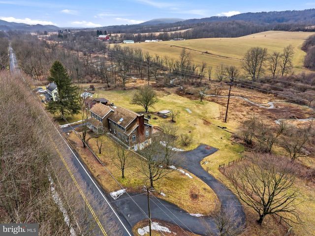 8849 KISTLER VALLEY RD, Kempton, PA 19529