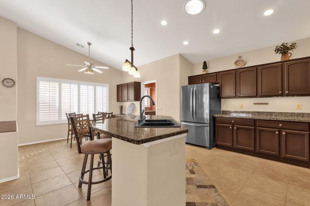 10234 E Arrowvale Drive, Sun Lakes, AZ 85248