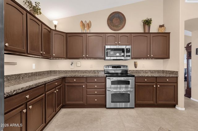 10234 E Arrowvale Drive, Sun Lakes, AZ 85248