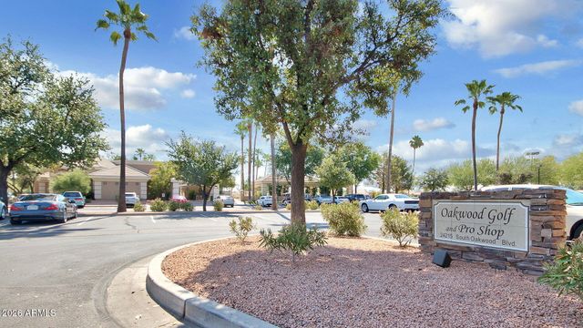 10234 E Arrowvale Drive, Sun Lakes, AZ 85248