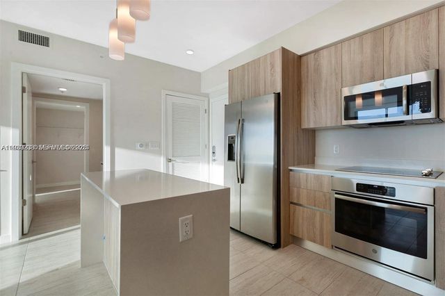 3900 Biscayne Blvd N-905, Miami, FL 33137