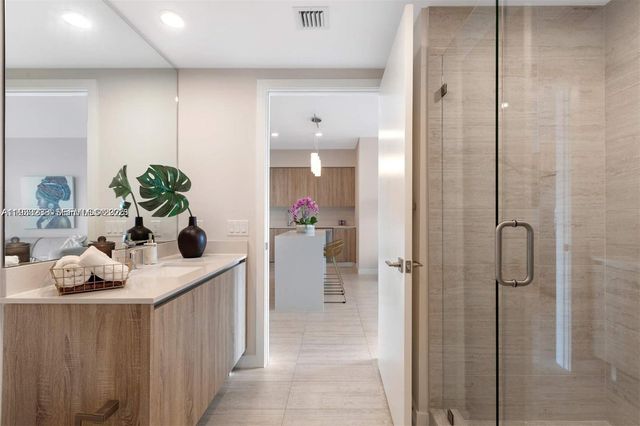 3900 Biscayne Blvd N-905, Miami, FL 33137