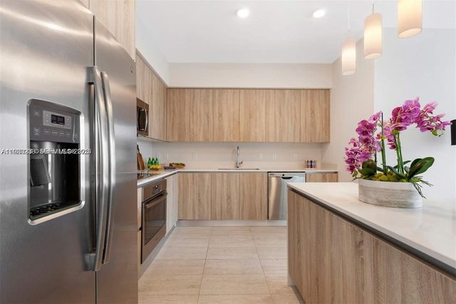 3900 Biscayne Blvd N-905, Miami, FL 33137